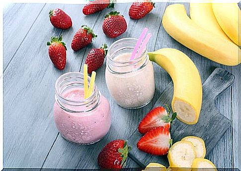 4 delicious and energetic natural smoothie recipes