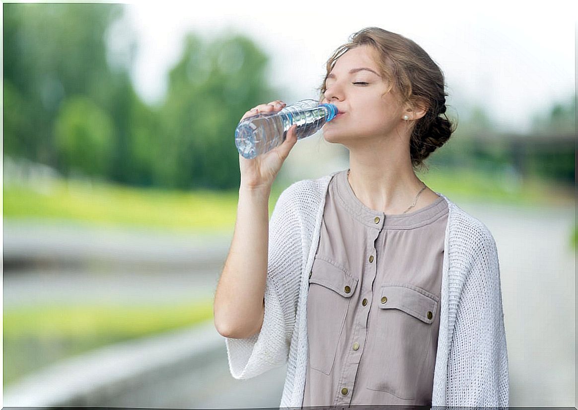 Bottled water or tap water: which is healthier?