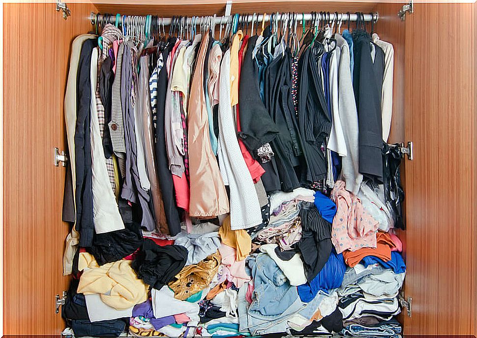 Disorganized clothing can eventually tire us out.