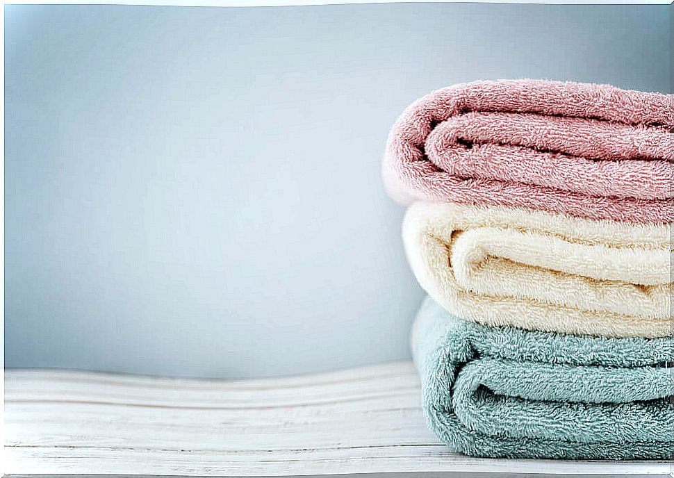 Colored towels for drying hands.