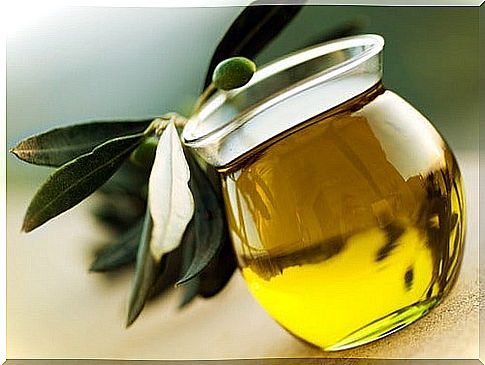 Olive-oil-is-rich-in-monounsaturated-fats