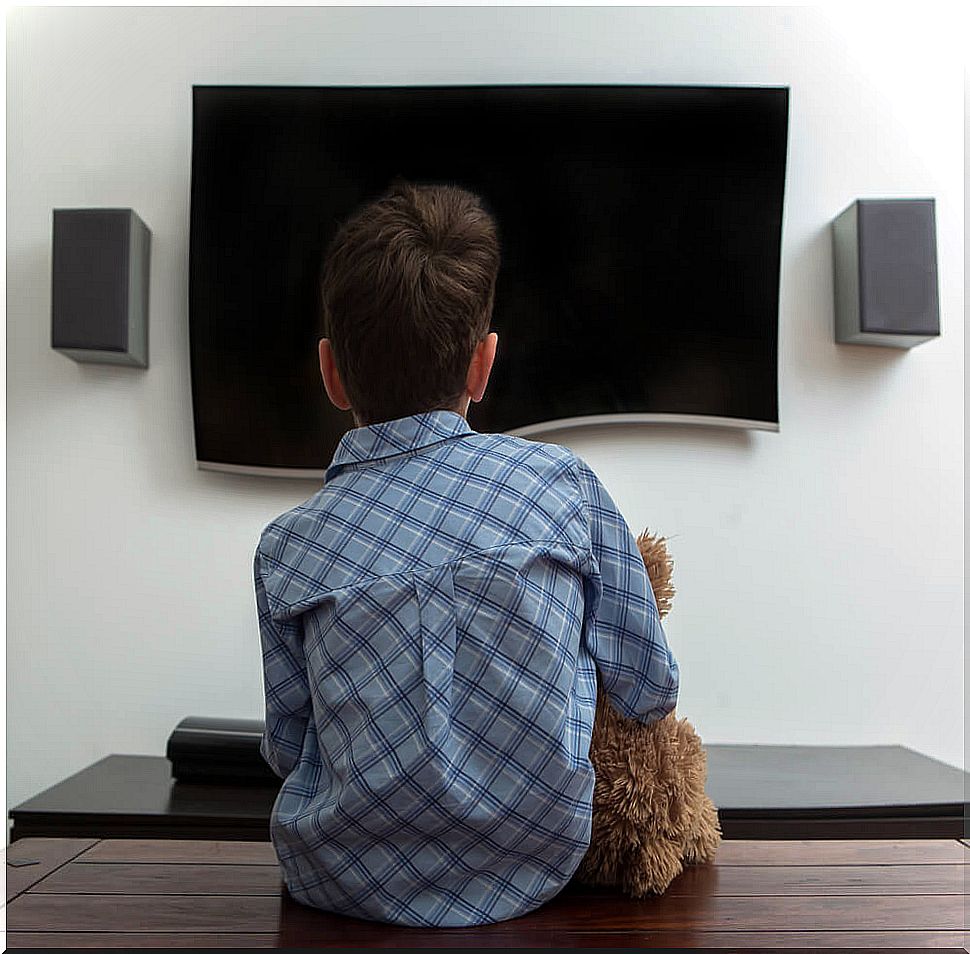 What time is wise for your children to watch television?